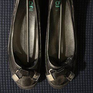 NikeLab G Series Breathable Sides Comfortable Flats With Silver Tabs